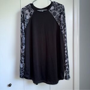 Lularoe Black Long-Sleeve Raglan Shirt with Skull-Print Sleeves